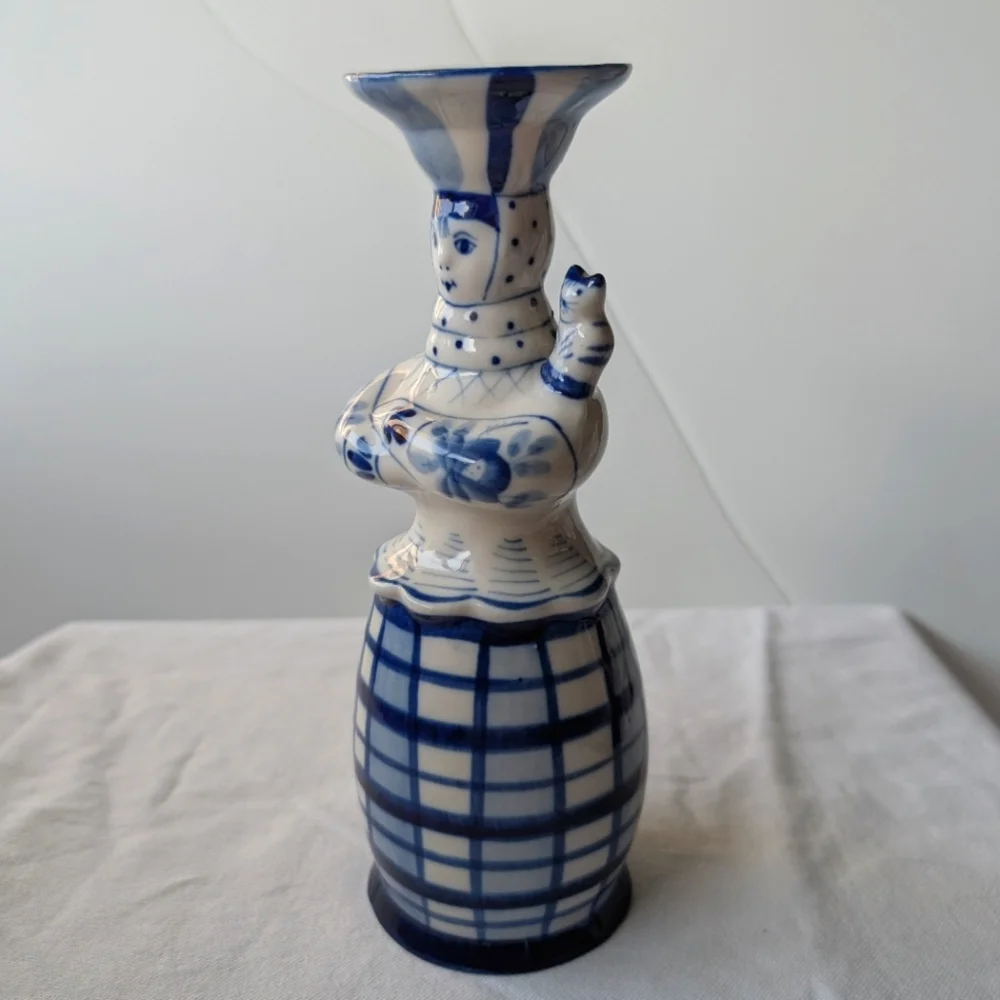 Russian Gzhel Handpainted Blue Detail Girl & Kitten Porcelain Vase Vintage
